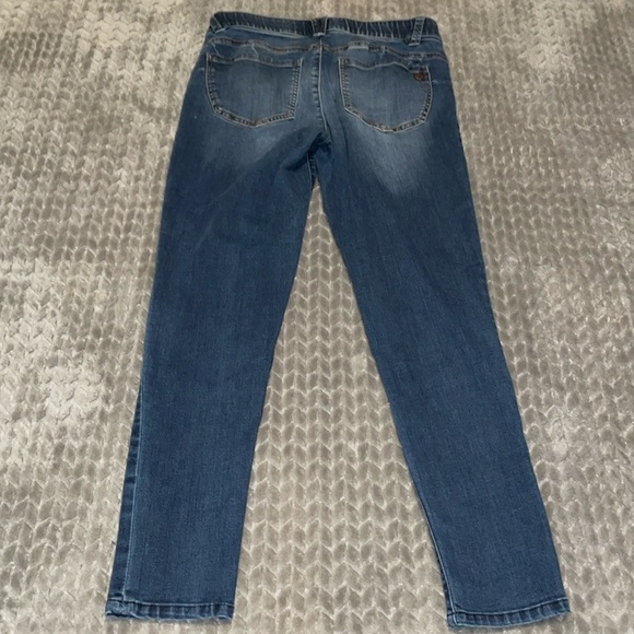 Democracy “Ab”solution Jeans.  Size 8. Medium Wash.  Skinny Jeans. - Picture 7 of 11